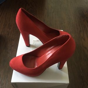 Size 9 shoes, only worn about 3 times.